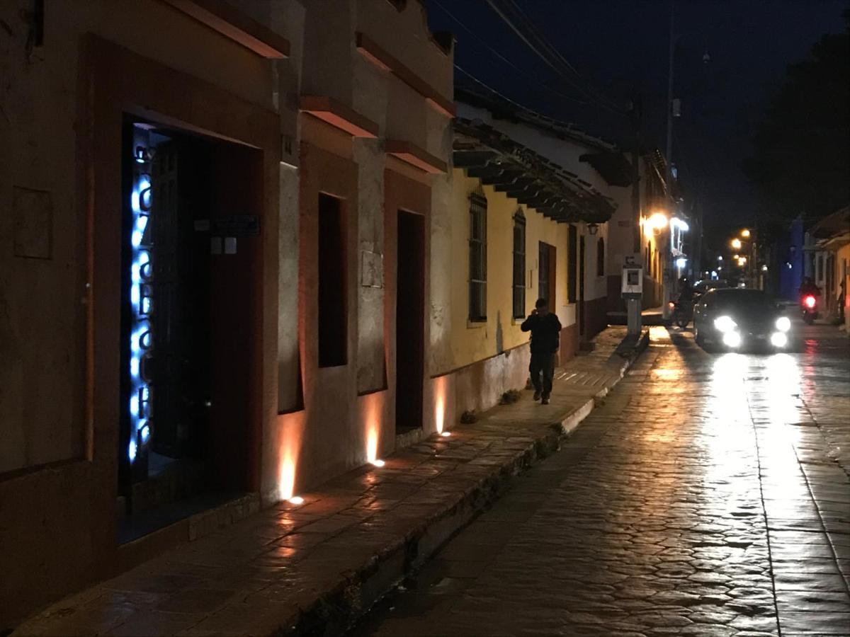 Hotel Casa Azabache San Cristobal de las Casas Luaran gambar